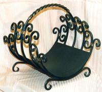 Кованая дровница в баню