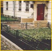 Современное газонное ограждение