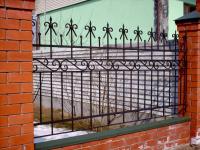 Кованый забор с рисунком