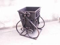 Кованая урна для мусора